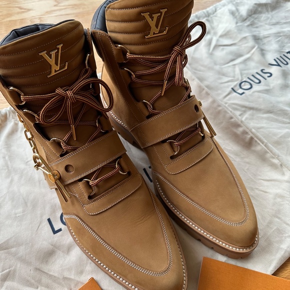 NEW AUTHENTIC LOUIS VUITTON MEN BOOTS 10,5 BY VIRGIL ABLOH - Picture 7 of 12